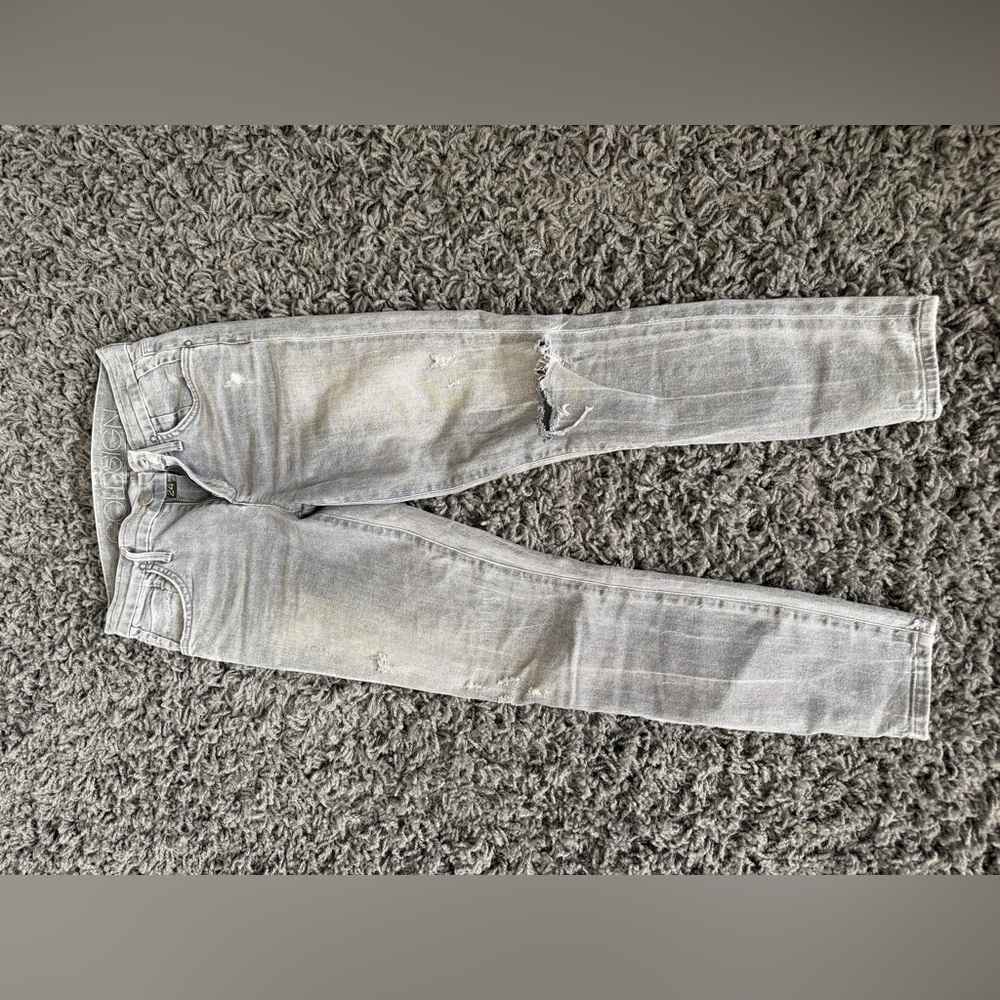 Stylish gray jeans.